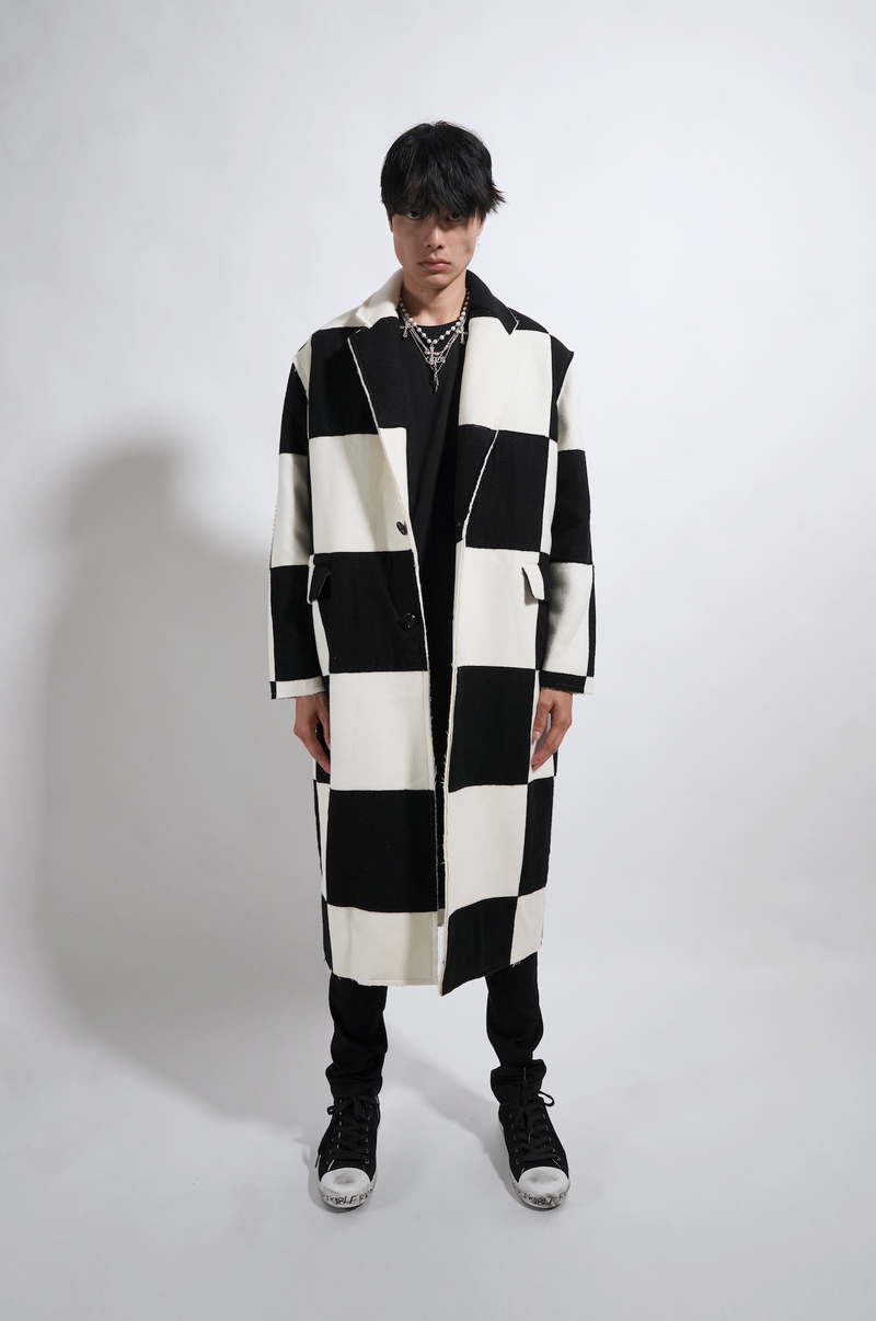 THIS IS CHESS OVERCOAT