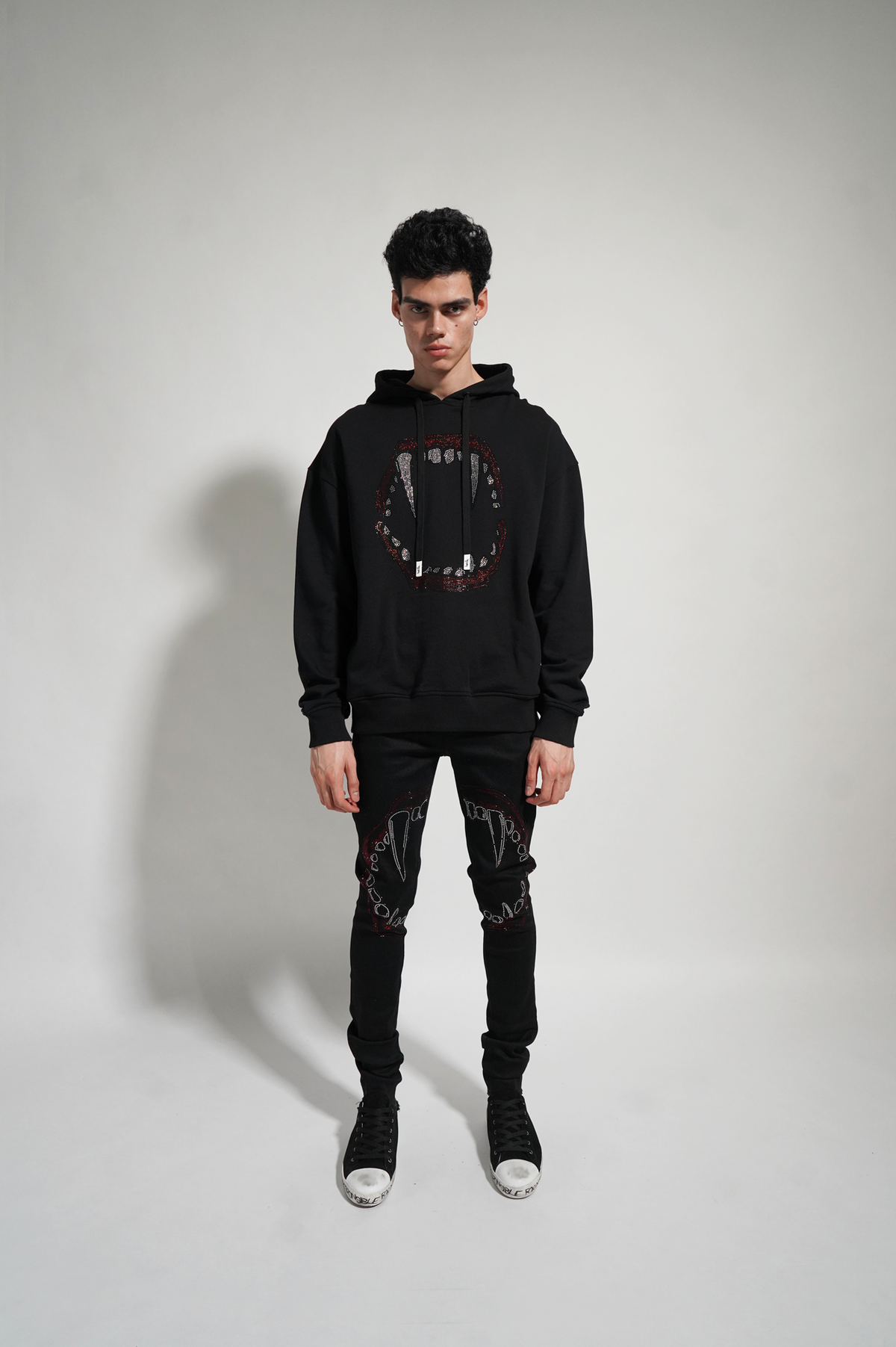 FLASHY FANG LIPS HOODIE – Haculla