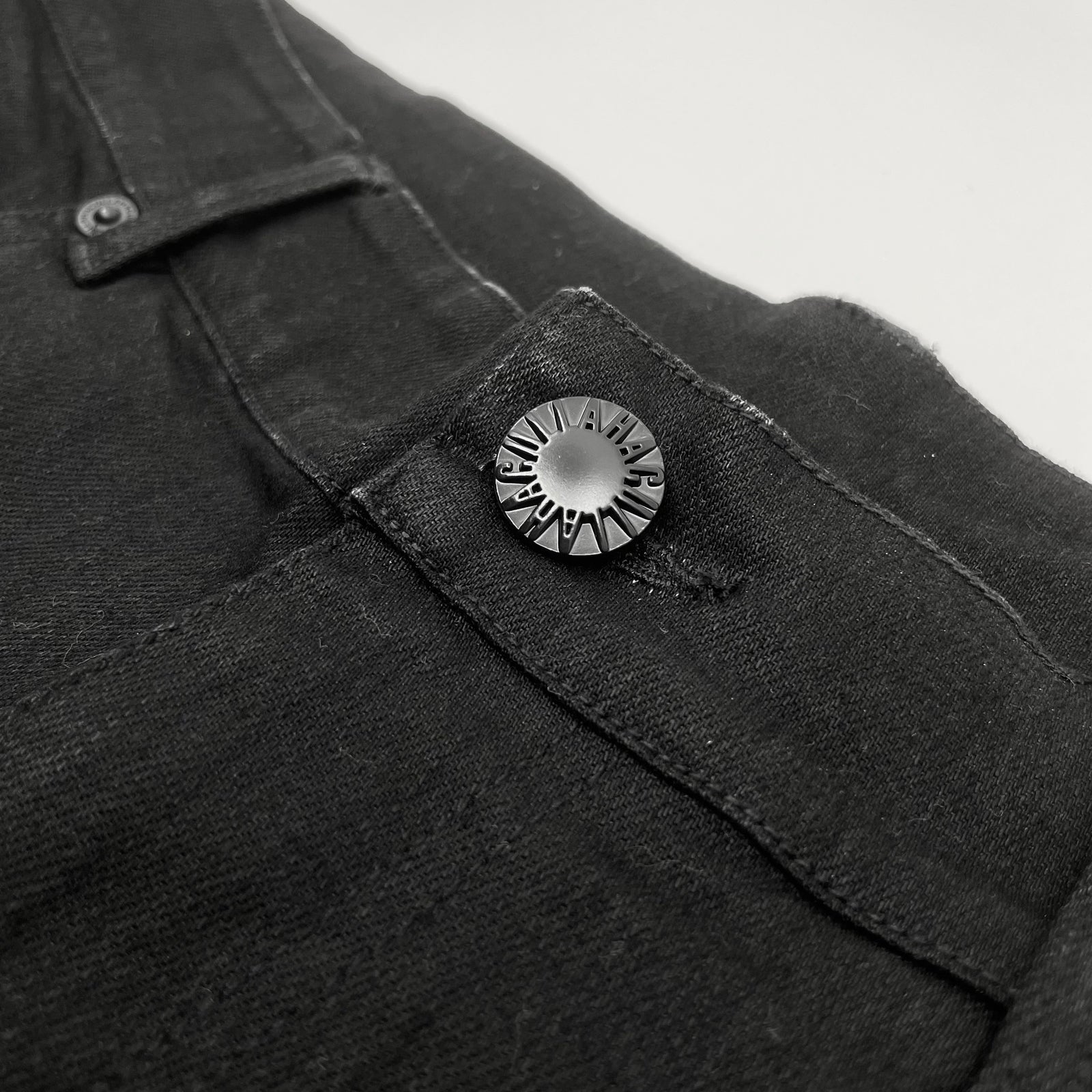 SMOTHERED IN PAINT JEANS – Haculla