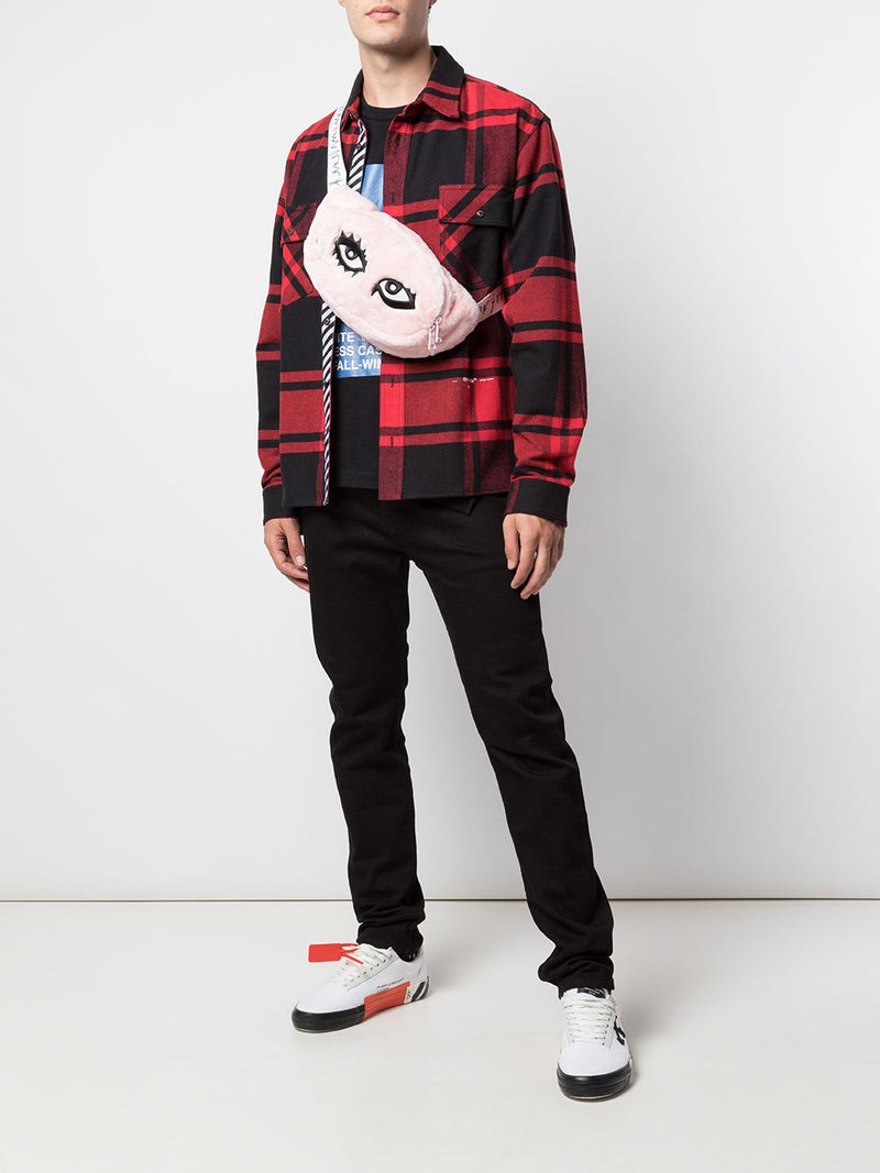 SIGNATURE EYES FANNY PACK PINK FUR